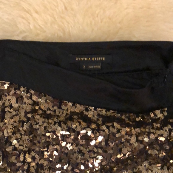 Gold sequin mini skirt - Picture 5 of 5